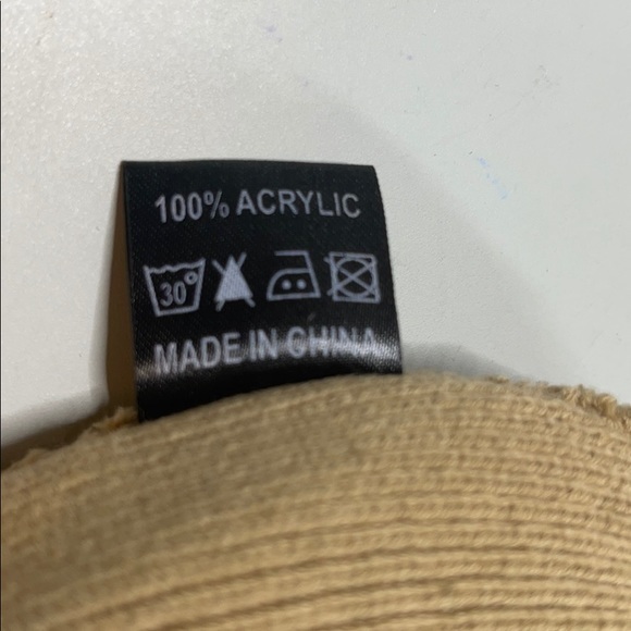 Robin Ruth knit Amsterdam pirate hat - Picture 6 of 7